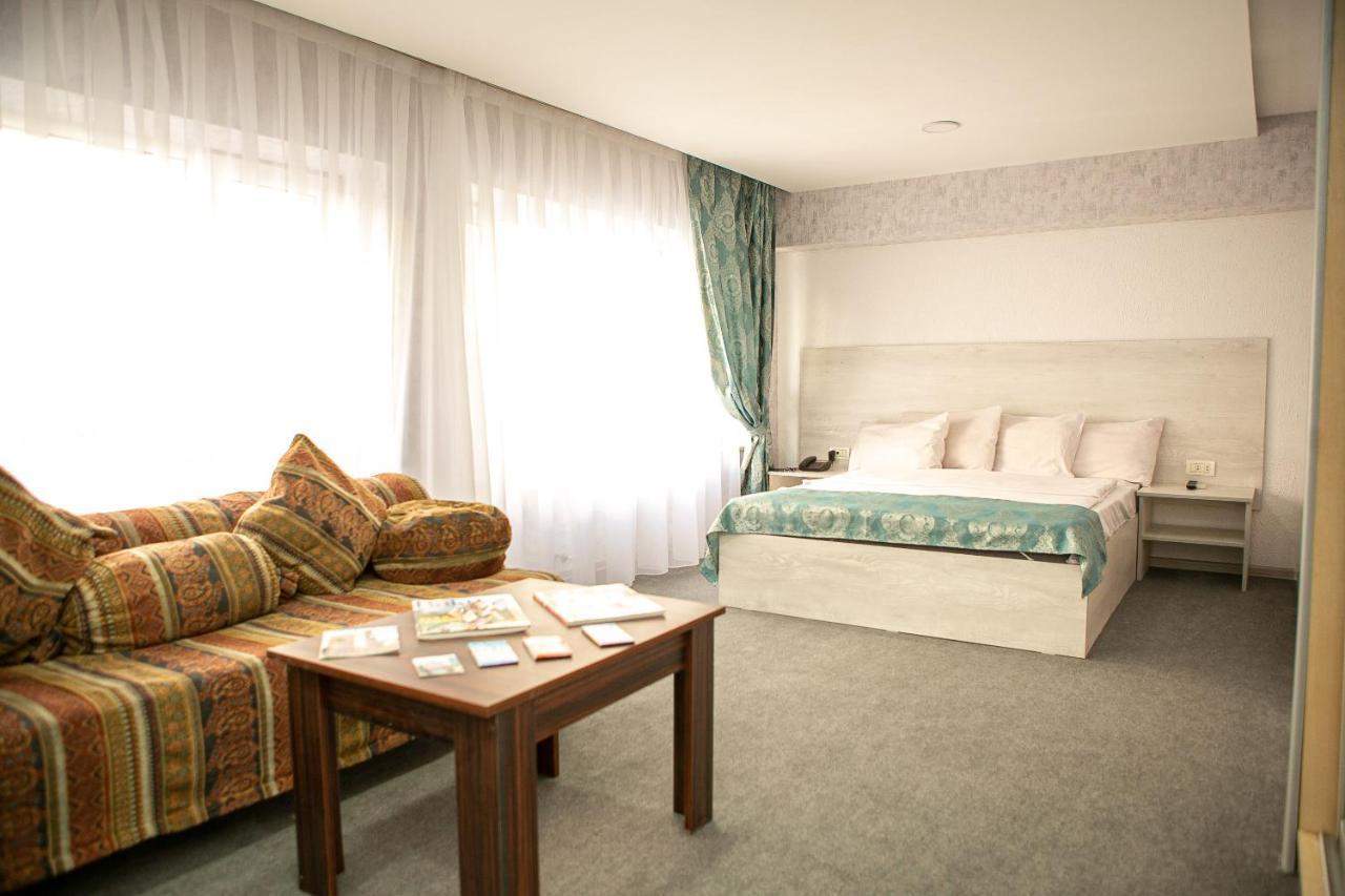 Bulvar Inn Баку Екстер'єр фото